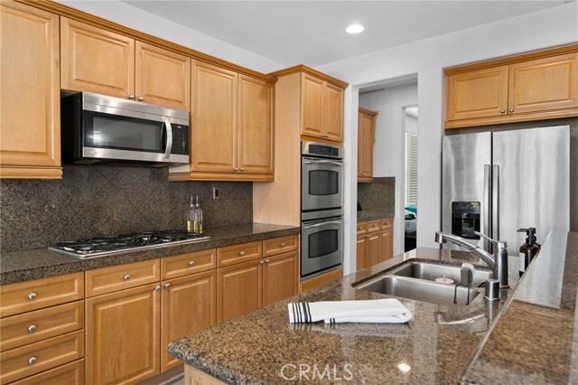 21 Via Del Renal Court, Lake Elsinore CA: https://media.crmls.org/medias/8d36b089-ed4c-4be3-ba8f-a50a4fbac7af.jpg