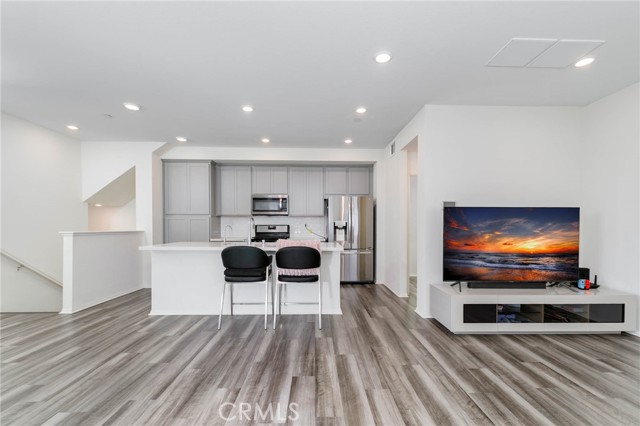 Detail Gallery Image 9 of 26 For 1003 Hudson, West Covina,  CA 91790 - 2 Beds | 3 Baths