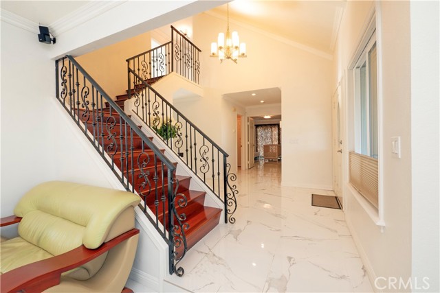 Detail Gallery Image 9 of 68 For 6028 Amethyst, Alta Loma,  CA 91737 - 5 Beds | 3 Baths