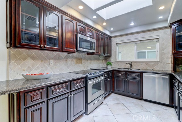 5324 Bahia Blanca W, Laguna Woods CA: https://media.crmls.org/medias/8d37c437-89c3-4445-82ae-c106aa932be0.jpg