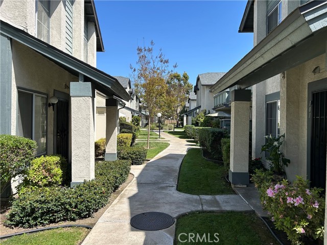 Detail Gallery Image 40 of 47 For 18232 Parkview Ln #103,  Huntington Beach,  CA 92648 - 1 Beds | 1 Baths