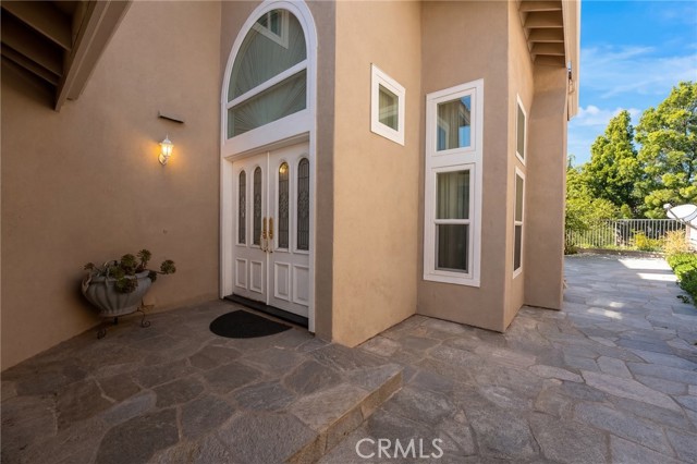 Detail Gallery Image 6 of 50 For 518 S Laureltree, Anaheim,  CA 92808 - 5 Beds | 3 Baths