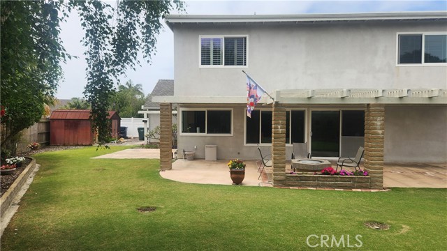 20392 Densmore Lane, Huntington Beach CA: https://media.crmls.org/medias/8d38d1a8-a5a9-40c0-b64a-6c739f265674.jpg