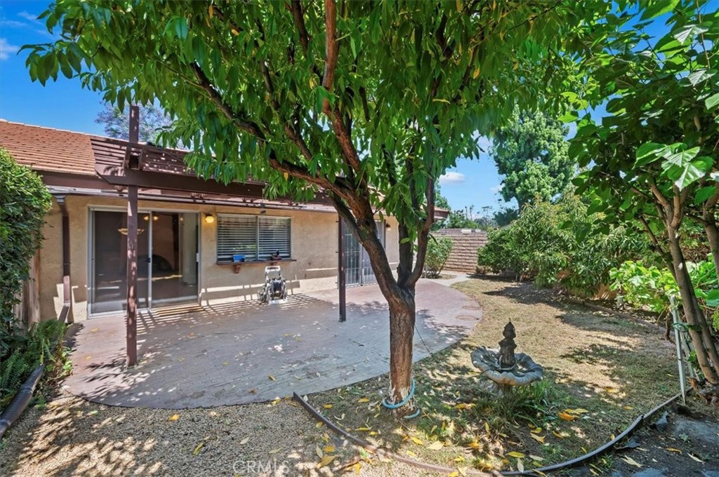 https://media.crmls.org/medias/8d38e848-2a11-4bea-ad6b-827ebfe6263d.jpg?preset=X-Large