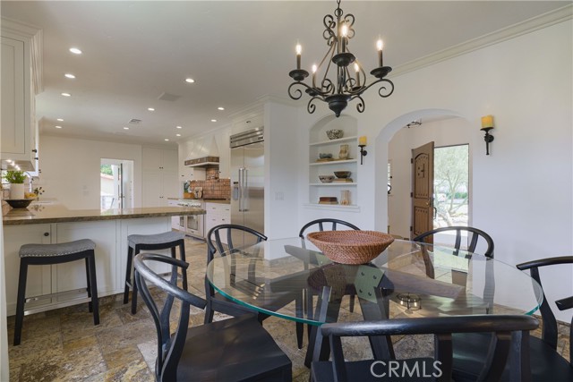 Detail Gallery Image 16 of 63 For 516 E Stocker St, Glendale,  CA 91207 - 4 Beds | 3 Baths