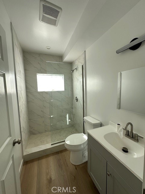 19432 1/2 Keswick Street, Reseda CA: https://media.crmls.org/medias/8d397ebd-10e0-4ad6-8c37-3672c56062bb.jpg