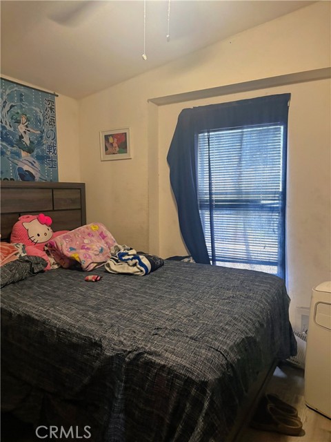 Detail Gallery Image 7 of 15 For 2505 Foothill #113,  San Bernardino,  CA 92410 - 3 Beds | 2 Baths