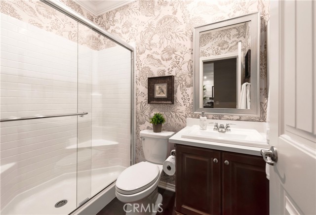 Detail Gallery Image 4 of 48 For 11829 Confluence Dr, Jurupa Valley,  CA 91752 - 5 Beds | 3 Baths