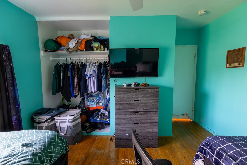 https://media.crmls.org/medias/8d3b249a-dd65-41a0-9339-52271746d40e.jpg?preset=X-Large
