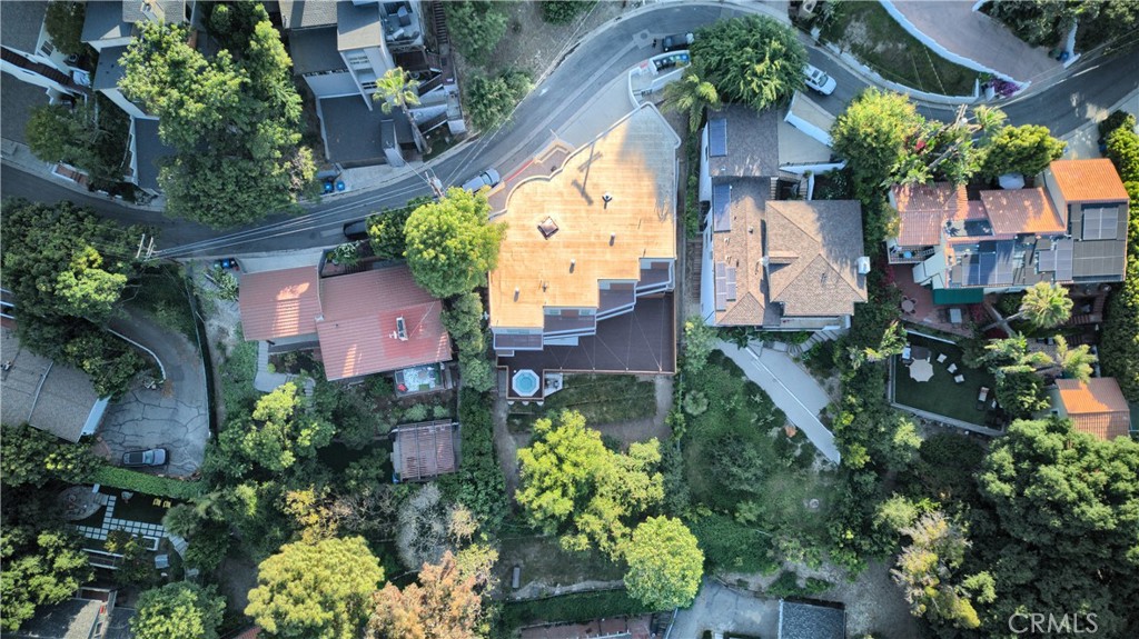 https://media.crmls.org/medias/8d3b5f3a-c3f0-4a1c-ac26-a1eb6a6a73ca.jpg?preset=X-Large