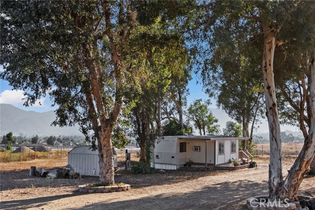 35141 Bayless Road, Wildomar CA: https://media.crmls.org/medias/8d3bb105-96d1-4587-aaad-5c563dbc306c.jpg