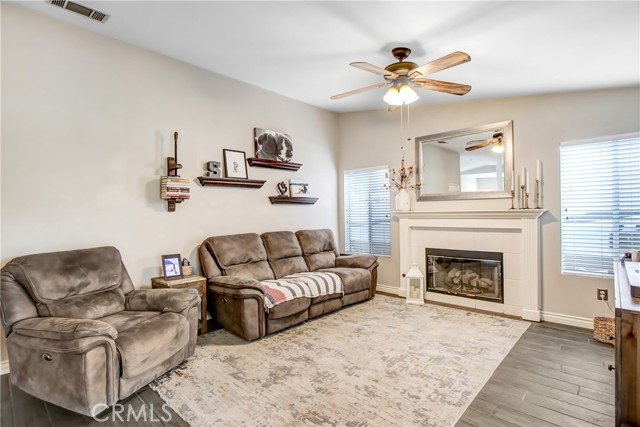 29032 Rolando, Lake Elsinore CA: https://media.crmls.org/medias/8d3c7a24-8fc7-445f-9457-623ebe6e1738.jpg