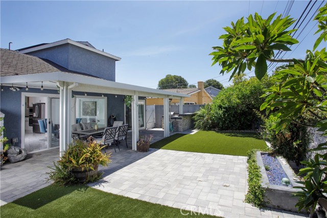 Detail Gallery Image 16 of 30 For 6051 Summerdale Dr, Huntington Beach,  CA 92647 - – Beds | – Baths