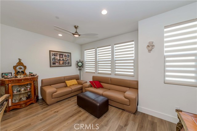 Detail Gallery Image 10 of 29 For 111 E Knox Dr, La Habra,  CA 90631 - 2 Beds | 2/1 Baths