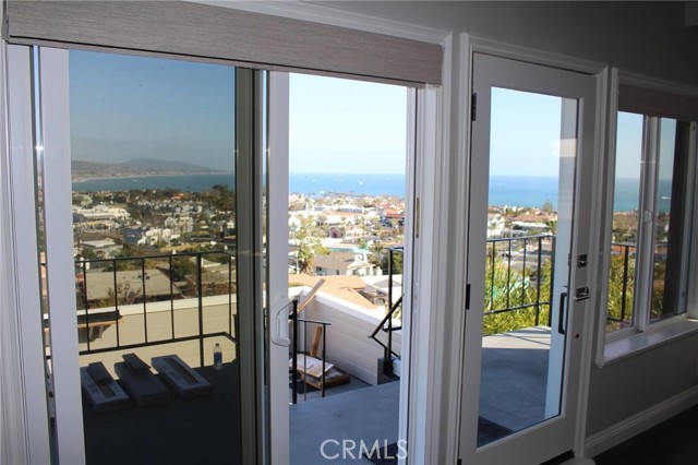 Detail Gallery Image 4 of 31 For 34091 Blue Lantern St, Dana Point,  CA 92629 - 4 Beds | 3 Baths