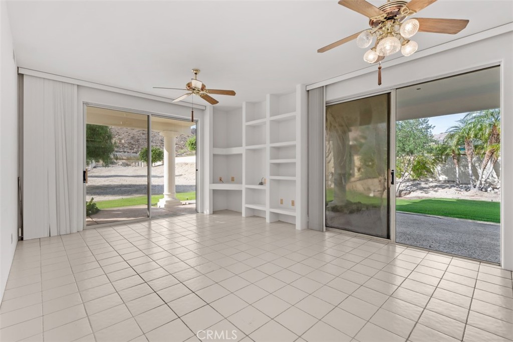 MLS #OC25226262 image #17