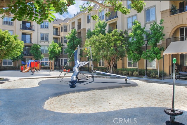 2457 Watermarke Place, Irvine CA: https://media.crmls.org/medias/8d3eeb6a-d5f6-45d4-94f4-ab72e69e0418.jpg