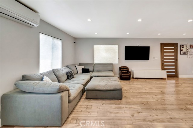 Detail Gallery Image 5 of 43 For 23777 Mulholland Hwy Spc 153, Calabasas,  CA 91302 - 3 Beds | 2/1 Baths