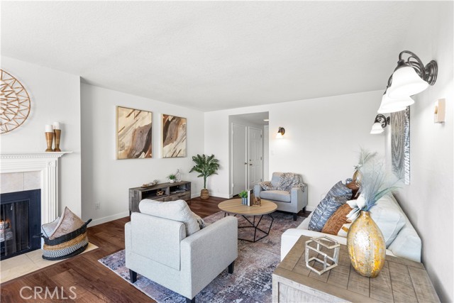 Detail Gallery Image 10 of 24 For 106 N Western #205,  San Pedro,  CA 90732 - 2 Beds | 2 Baths