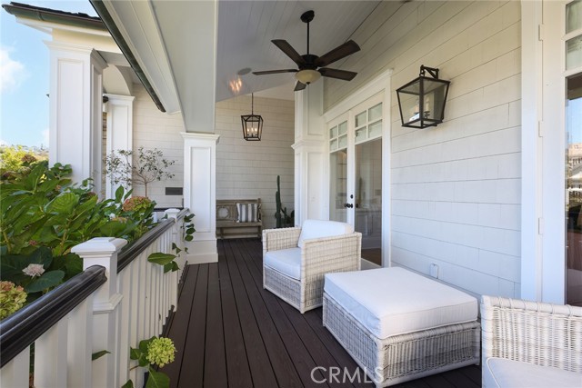 Detail Gallery Image 3 of 28 For 1949 Port Seabourne, Newport Beach,  CA 92660 - 5 Beds | 4 Baths