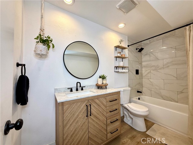 Detail Gallery Image 1 of 13 For 9116 Marina Pacifica Dr, Long Beach,  CA 90803 - 0 Beds | 1 Baths
