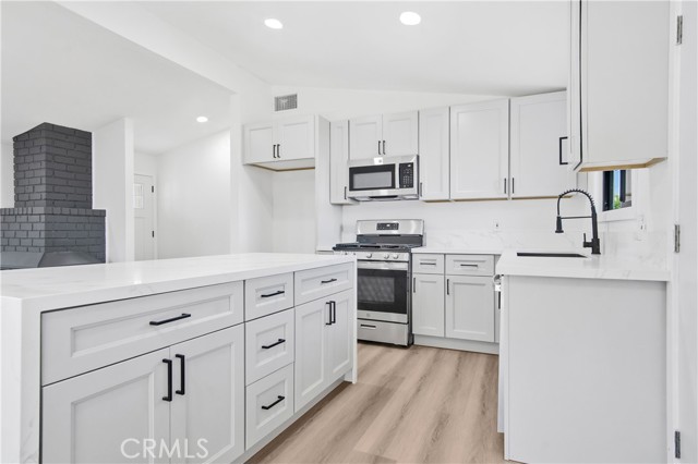 Detail Gallery Image 6 of 27 For 16351 Shadybend Dr, Hacienda Heights,  CA 91745 - 3 Beds | 2 Baths