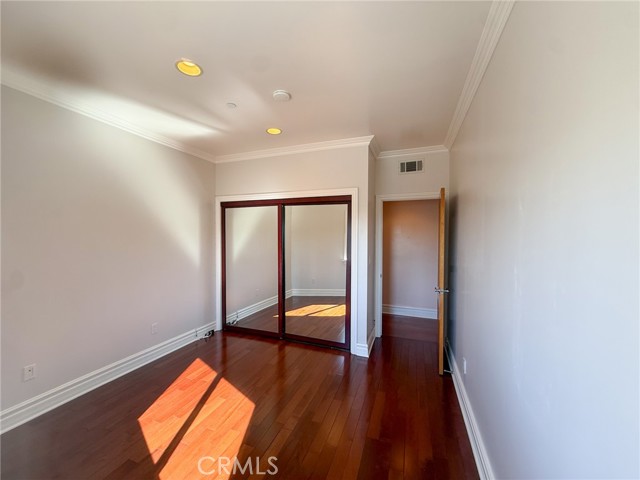11989 Laurelwood Drive, 1 photo 31