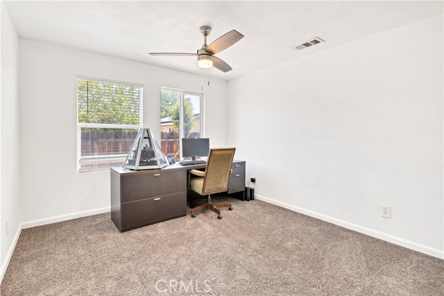 412 South Santa Fe Street, Hemet CA: https://media.crmls.org/medias/8d420278-f89e-459f-b382-cf49bec5026c.jpg