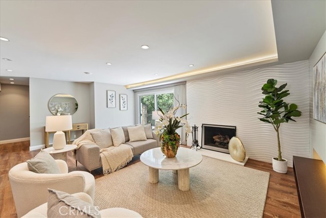 Detail Gallery Image 7 of 38 For 866 Sierra Madre Villa Ave #7,  Pasadena,  CA 91107 - 3 Beds | 2/1 Baths