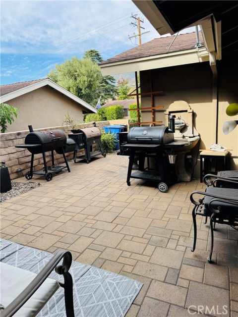 Detail Gallery Image 3 of 22 For 4776 Olivewood, San Bernardino,  CA 92407 - 2 Beds | 2 Baths