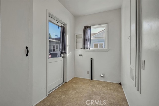 Detail Gallery Image 27 of 61 For 6242 Acacia Ave, Whittier,  CA 90601 - 3 Beds | 1 Baths