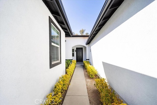 Detail Gallery Image 8 of 41 For 38729 Clearbrook Dr., Murrieta,  CA 92563 - 4 Beds | 2/1 Baths