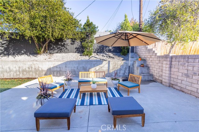 Detail Gallery Image 30 of 41 For 11722 Hayvenhurst, Granada Hills,  CA 91344 - 4 Beds | 3 Baths