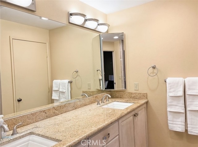 Detail Gallery Image 8 of 24 For 1523 E San Lorenzo, Palm Springs,  CA 92264 - 5 Beds | 5 Baths