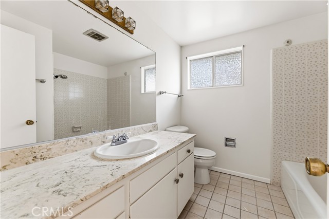 5602 Sunmist Drive, Rancho Palos Verdes, California 90275, 3 Bedrooms Bedrooms, ,3 BathroomsBathrooms,Residential,For Sale,Sunmist,OC26066413