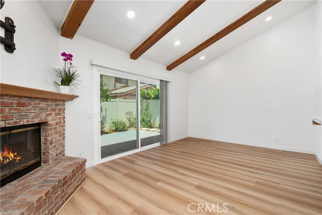 Detail Gallery Image 22 of 34 For 18435 Keswick #10,  Reseda,  CA 91335 - 2 Beds | 2/1 Baths