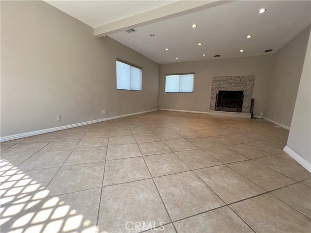 Detail Gallery Image 2 of 10 For 408 N Citrus St, Orange,  CA 92868 - 4 Beds | 2 Baths