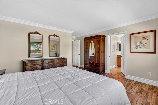 Detail Gallery Image 20 of 29 For 21803 Delany Ln, Canoga Park,  CA 91304 - 3 Beds | 3 Baths