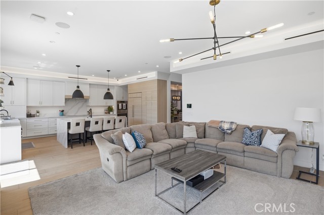 Detail Gallery Image 8 of 41 For 2504 Fisk Ln, Redondo Beach,  CA 90278 - 4 Beds | 3/1 Baths