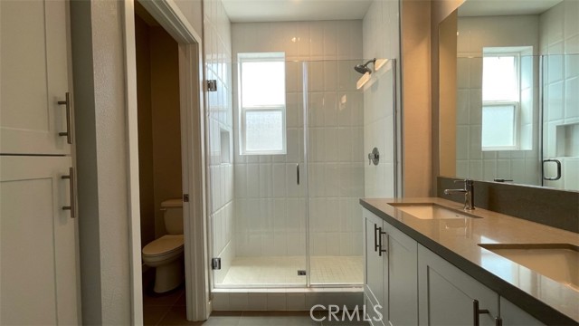 2296 Synergy, Irvine CA: https://media.crmls.org/medias/8d4806e1-47c3-4969-8be3-e59e5dc7e675.jpg
