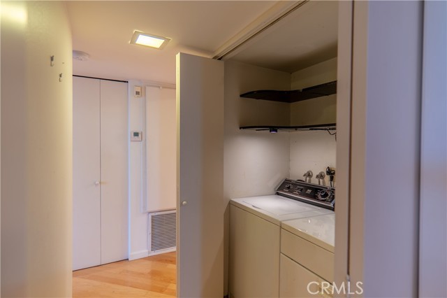 4239 Via Arbolada, Los Angeles CA: https://media.crmls.org/medias/8d48e901-8f4e-4fd3-b3fd-3a73abff4922.jpg
