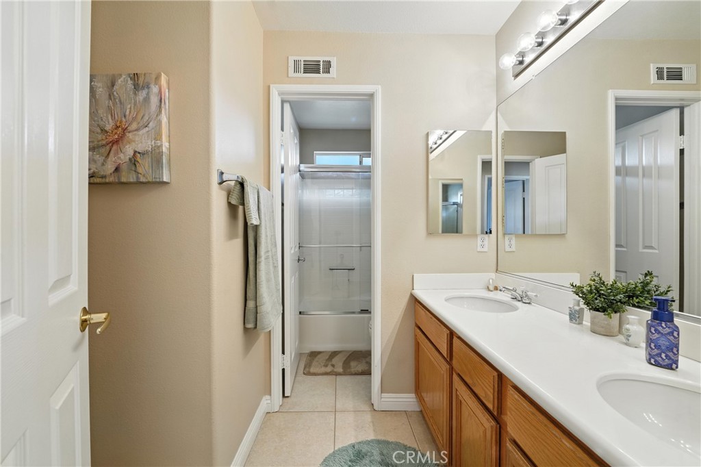 MLS #SW25165479 img 42