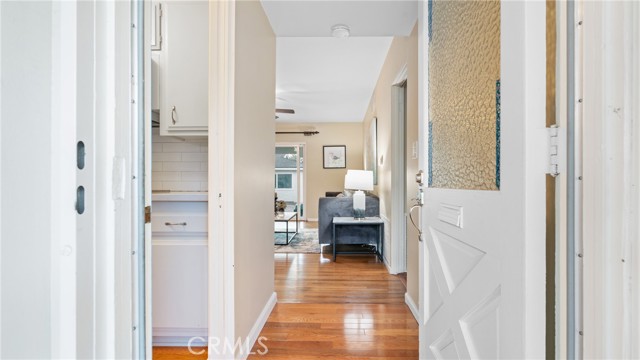 Detail Gallery Image 6 of 44 For 927 Alta Loma Dr, Corona,  CA 92882 - 4 Beds | 2 Baths