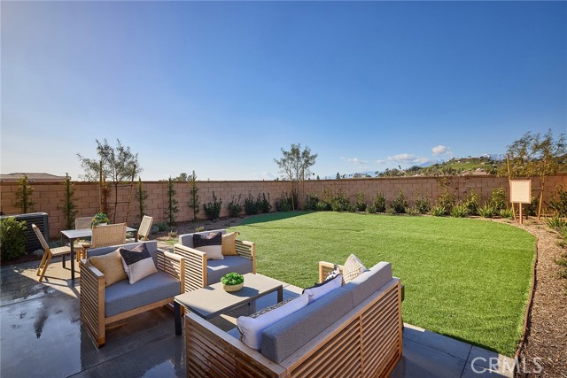 Detail Gallery Image 18 of 19 For 8265 Perada St, Jurupa Valley,  CA 92509 - 4 Beds | 2/1 Baths