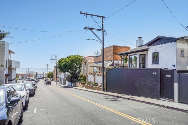 231 27th Street, Hermosa Beach, California 90254, 3 Bedrooms Bedrooms, ,2 BathroomsBathrooms,Residential,Sold,27th,PW22080224