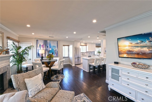 Detail Gallery Image 12 of 51 For 1319 Unit B W Bay Ave #B,  Newport Beach,  CA 92661 - 1 Beds | 1 Baths
