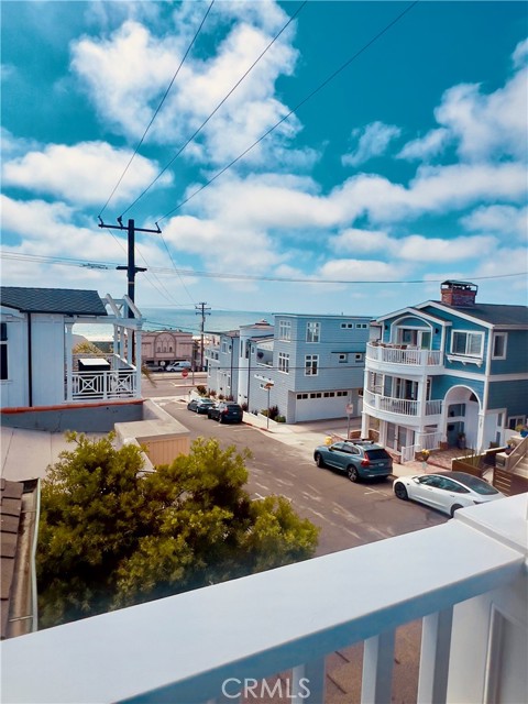 Detail Gallery Image 24 of 75 For 132 28th St, Hermosa Beach,  CA 90254 - 5 Beds | 4/1 Baths