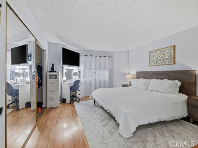 Detail Gallery Image 12 of 18 For 13750 Hubbard #UNIT 6,  Sylmar,  CA 91342 - 3 Beds | 3 Baths