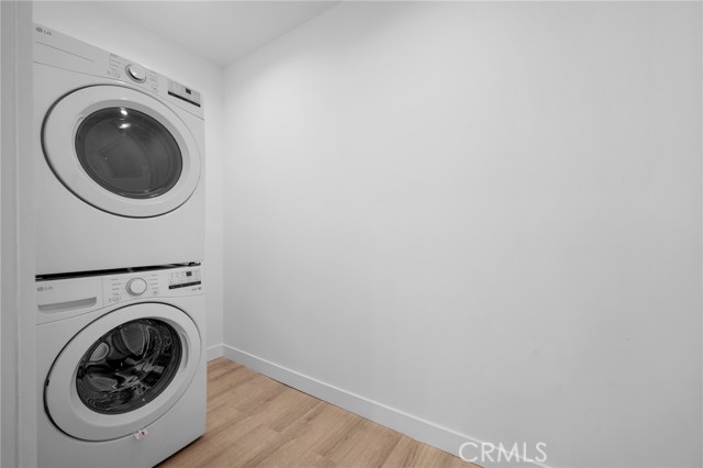 1437 Ardmore Avenue, Glendale CA: https://media.crmls.org/medias/8d531743-69c8-417d-b9f9-941e12b544bf.jpg