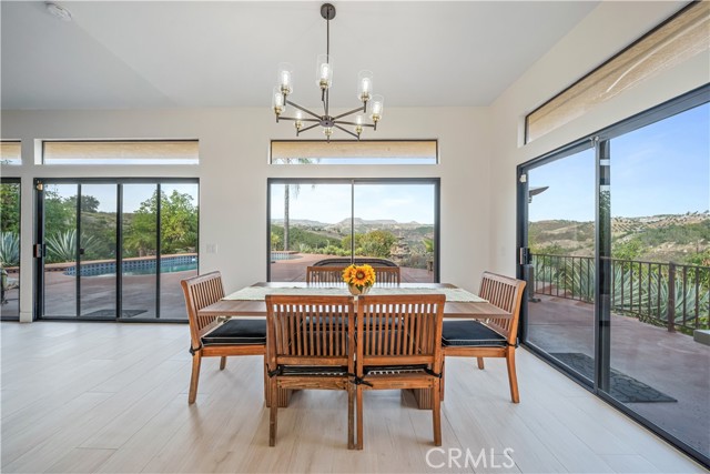 23192 De Anza Road, Temecula CA: https://media.crmls.org/medias/8d553a86-8f9d-4122-a89b-712a067ca5fb.jpg